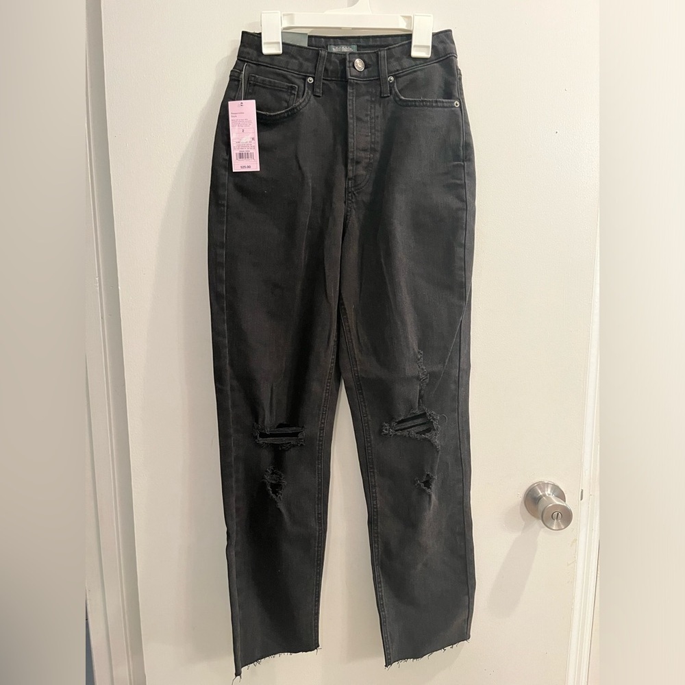 Wild Fable Size 2 Distressed Black jeans, new with tags!